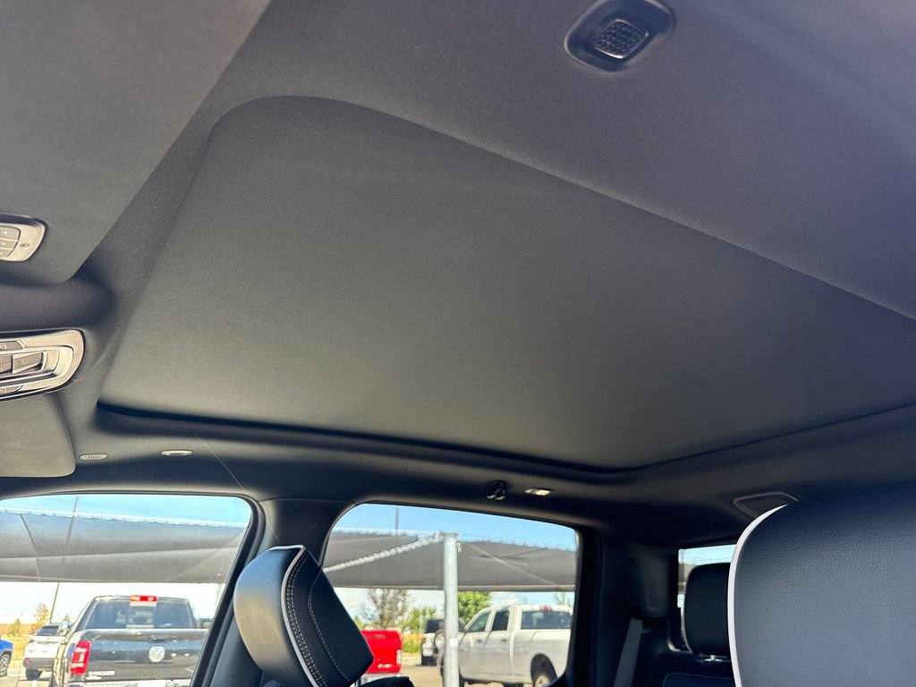 New 2027 RAM 1500 Laramie w/ Night Edition AWD/4WD image 25