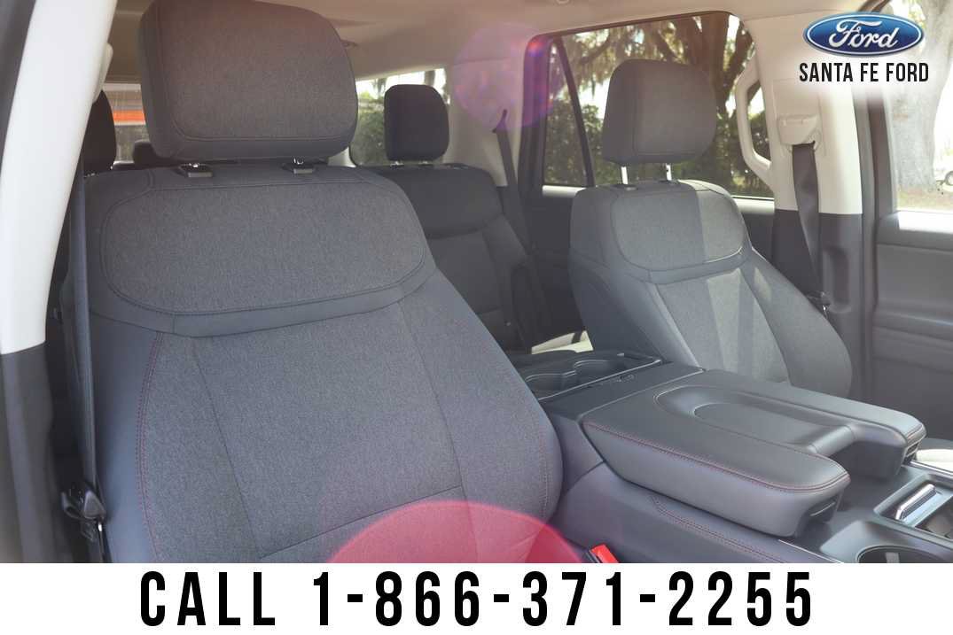 Used 2025 Ford Expedition Active RWD image 31