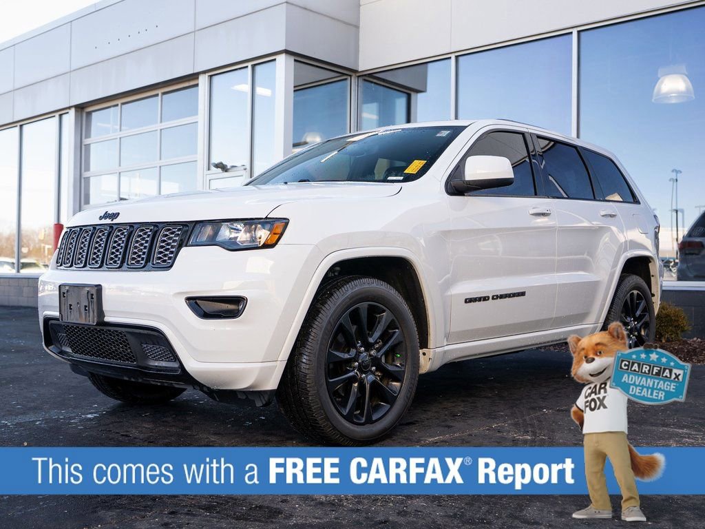 Used 2020 Jeep Grand Cherokee Altitude image 3