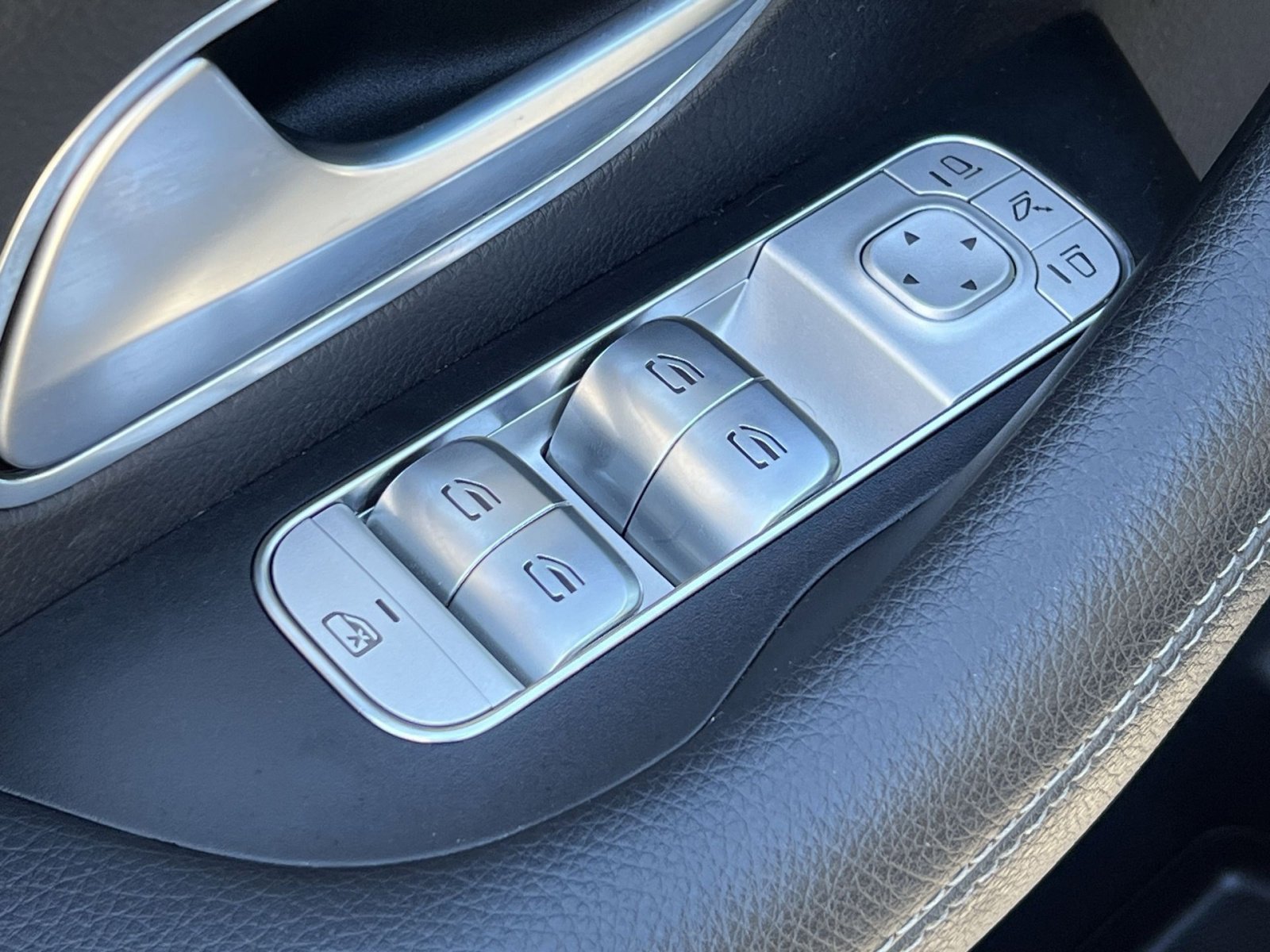 Certified 2023 Mercedes-Benz GLS 450 4MATIC image 13