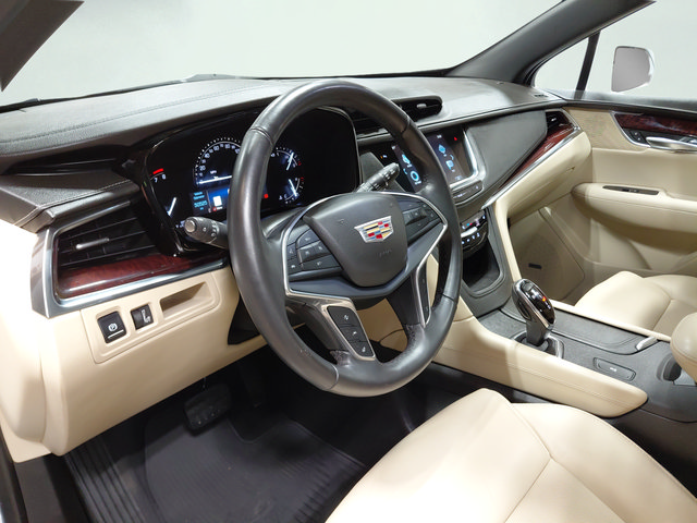 Certified 2018 Cadillac XT5 Luxury w/ Driver Awareness Package FWD image 29