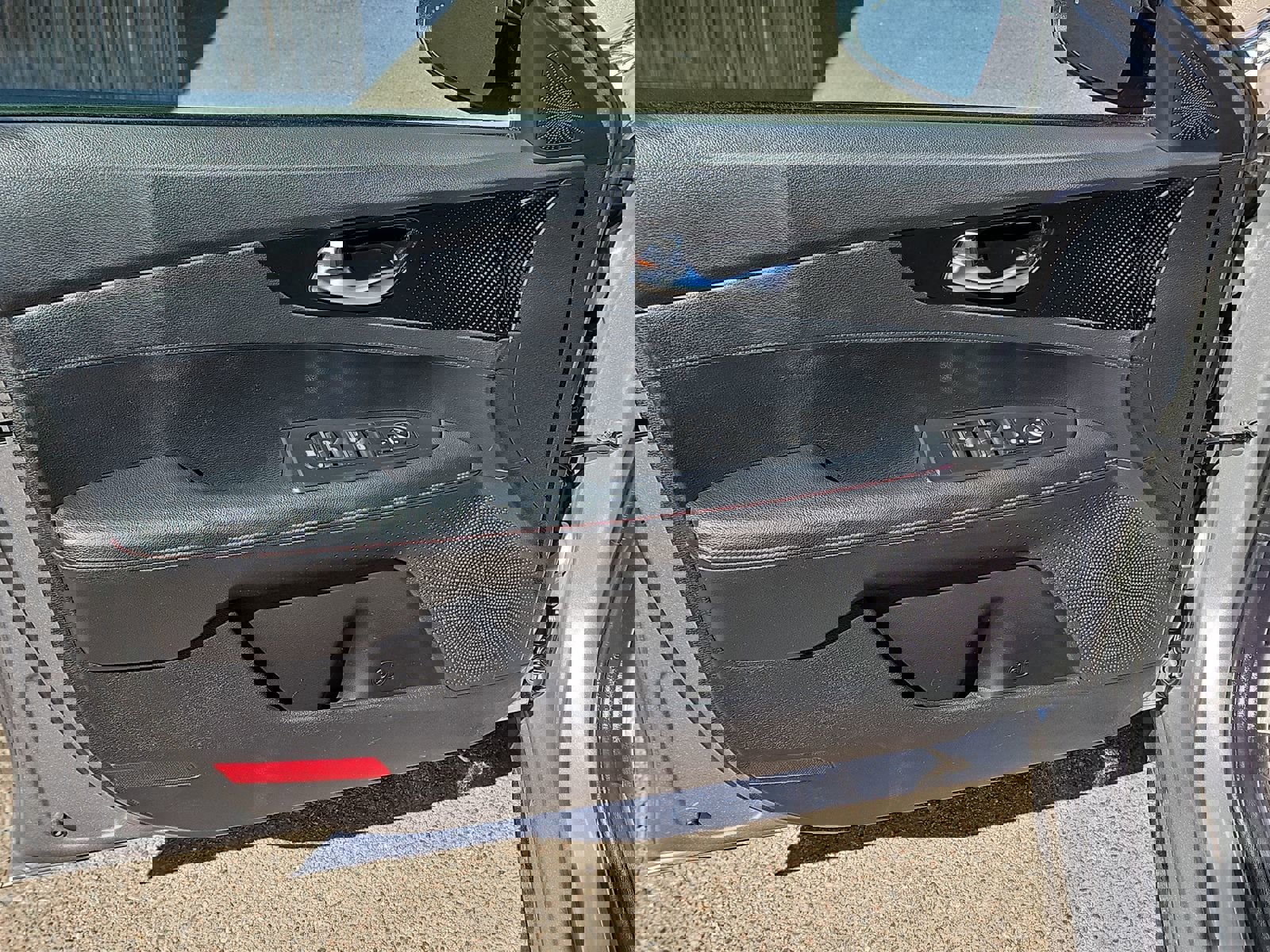 Used 2023 Kia Forte GT image 12