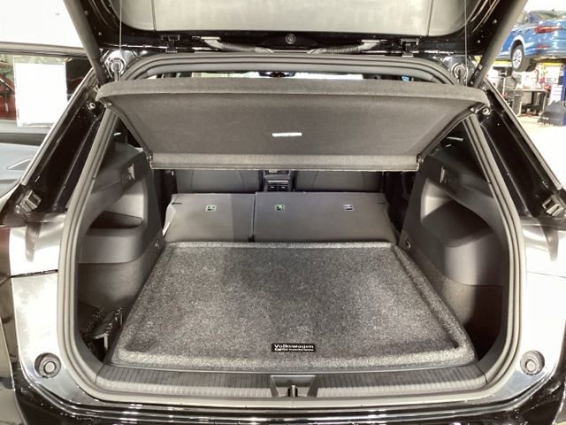 Used 2026 Volkswagen Tiguan SEL R-Line AWD/4WD image 15