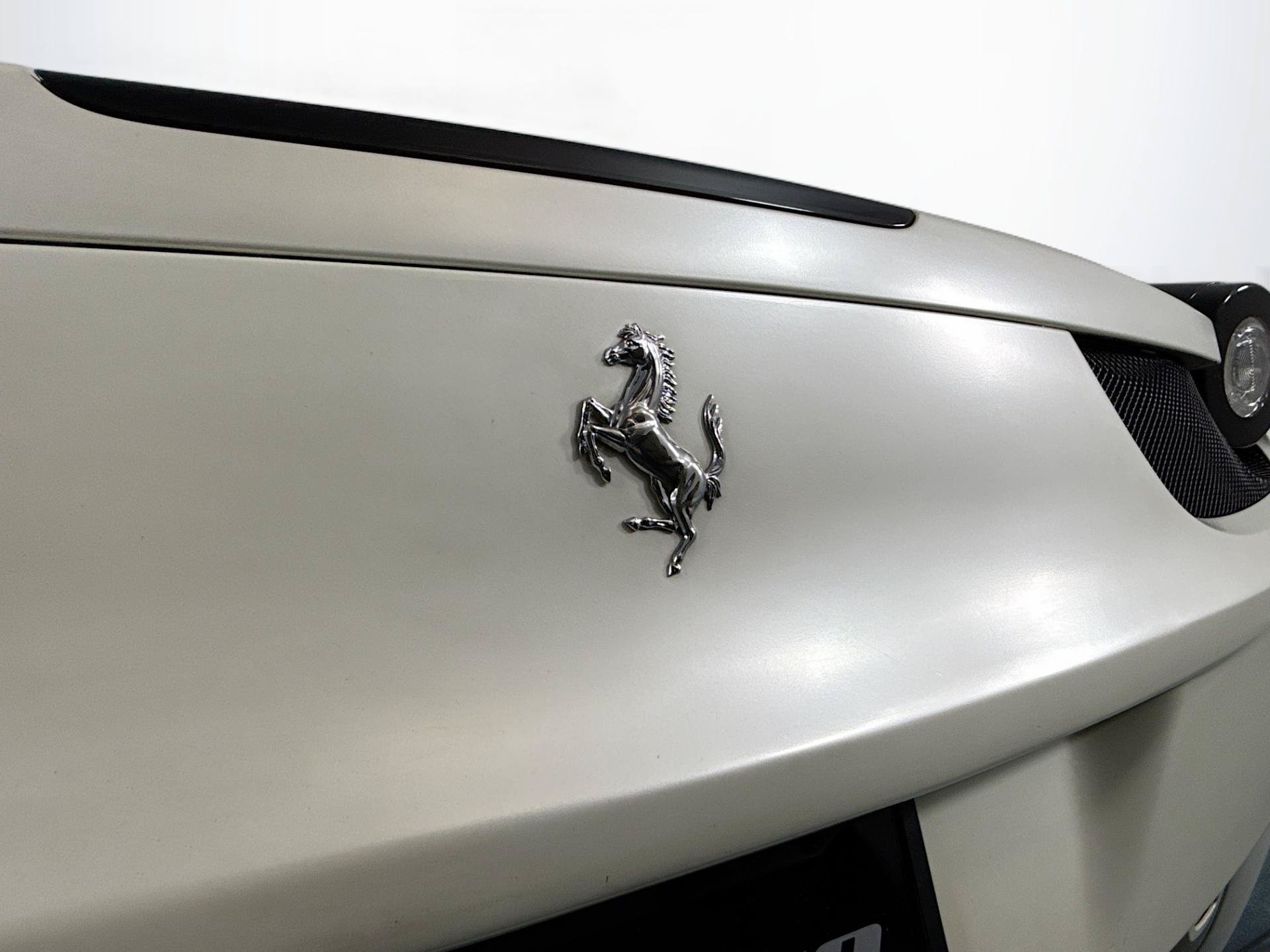Used 2010 Ferrari 458 Italia Coupe RWD image 41