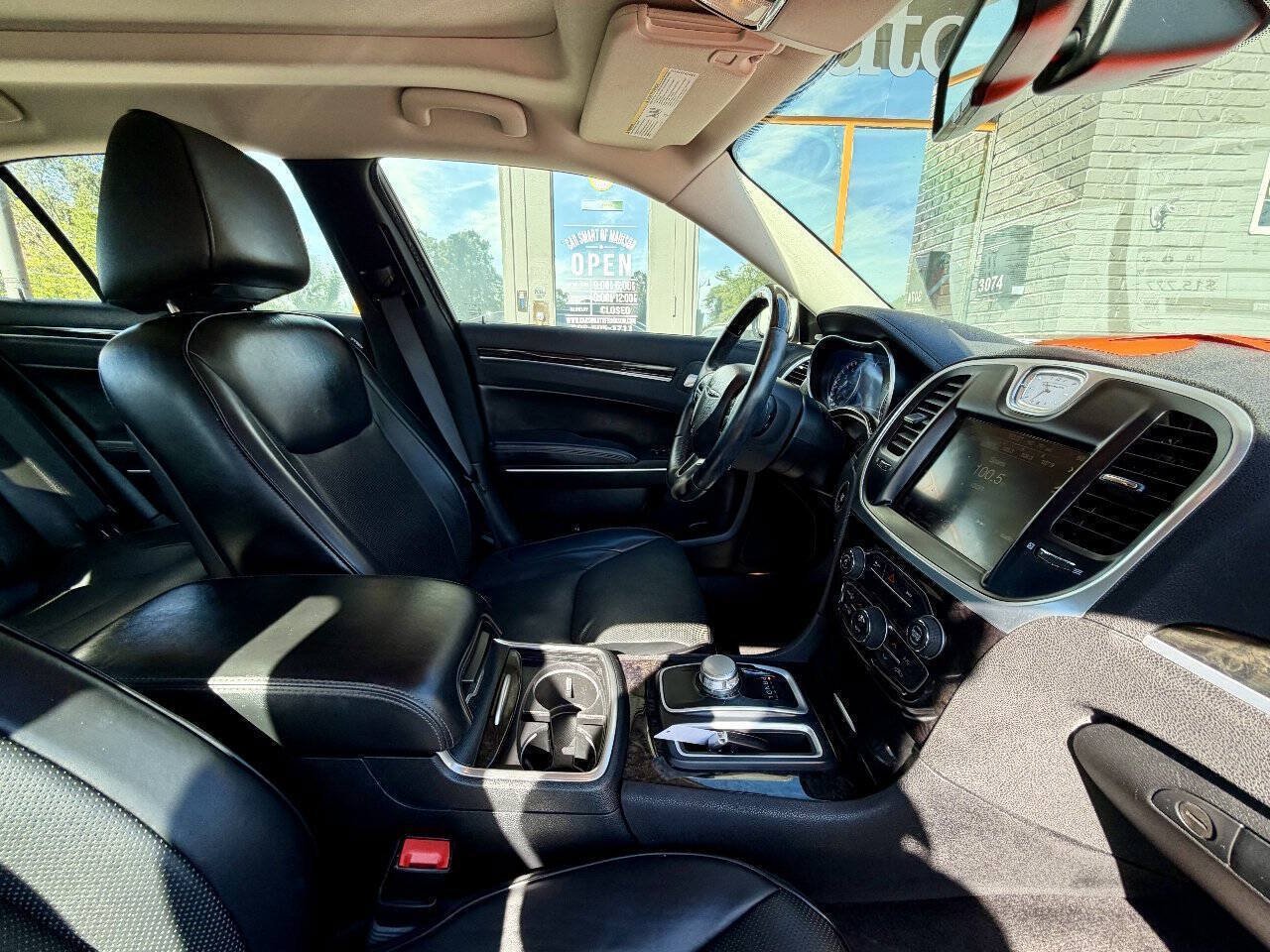 Used 2016 Chrysler 300 C AWD/4WD image 29