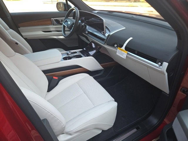 New 2026 Cadillac Vistiq Sport image 17