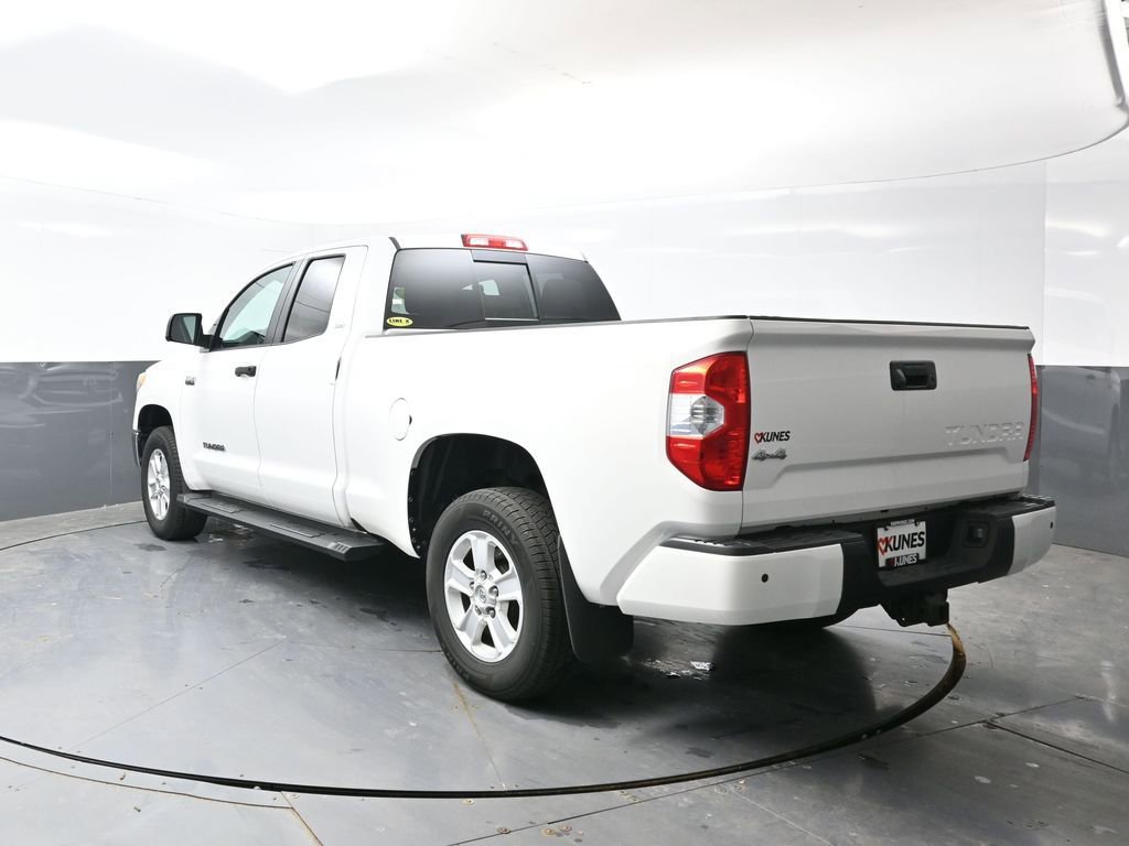 Used 2016 Toyota Tundra SR5 w/ SR5 Upgrade Package image 11
