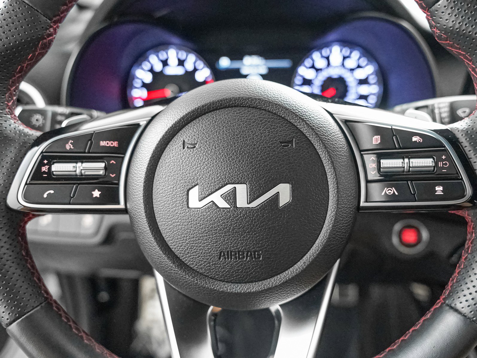 Used 2023 Kia Forte GT w/ GT2 Package FWD image 15