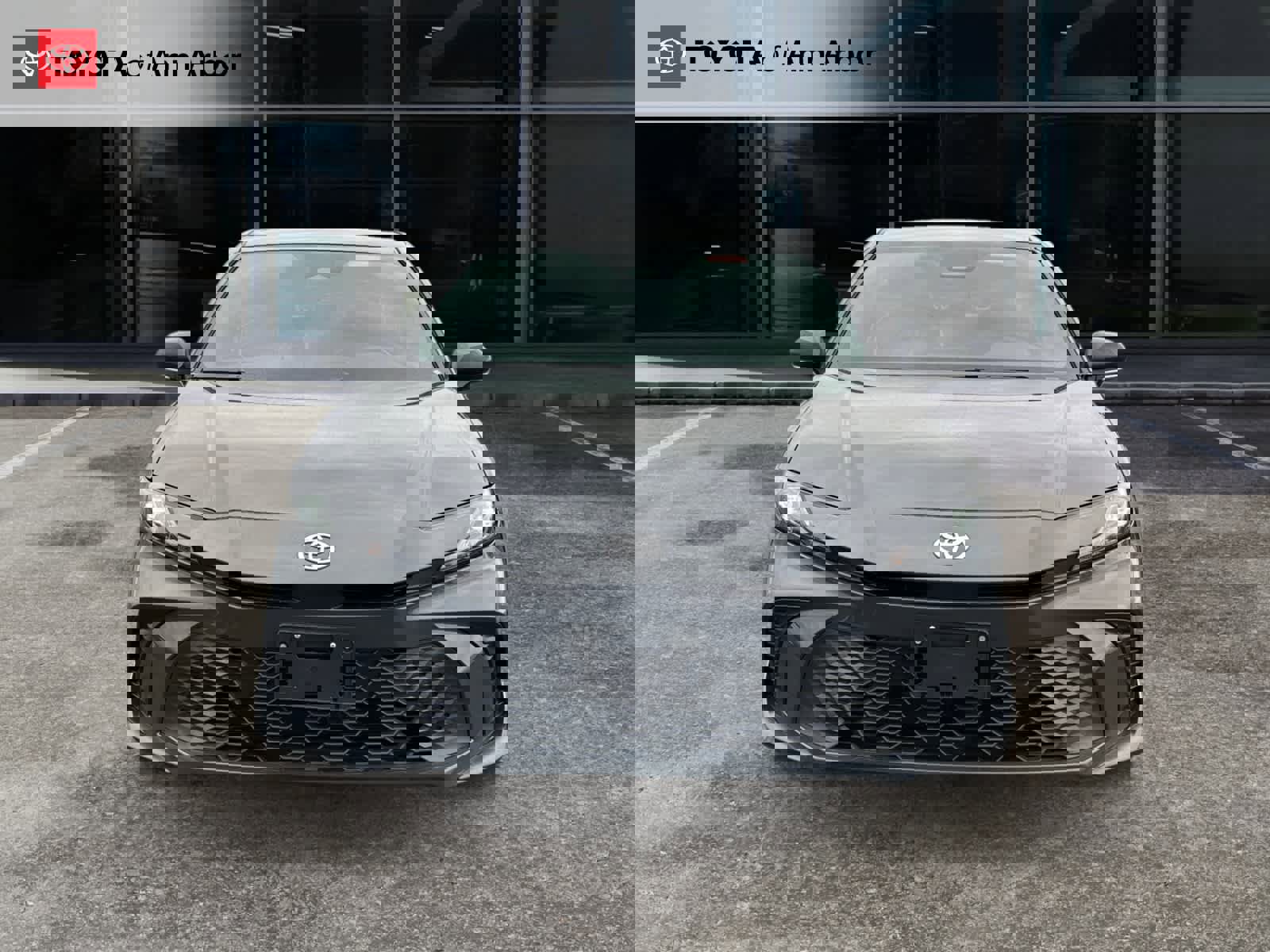 Used 2025 Toyota Camry SE image 12