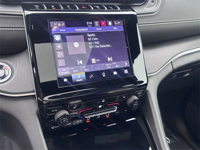 Used 2024 Jeep Grand Cherokee Altitude image 22