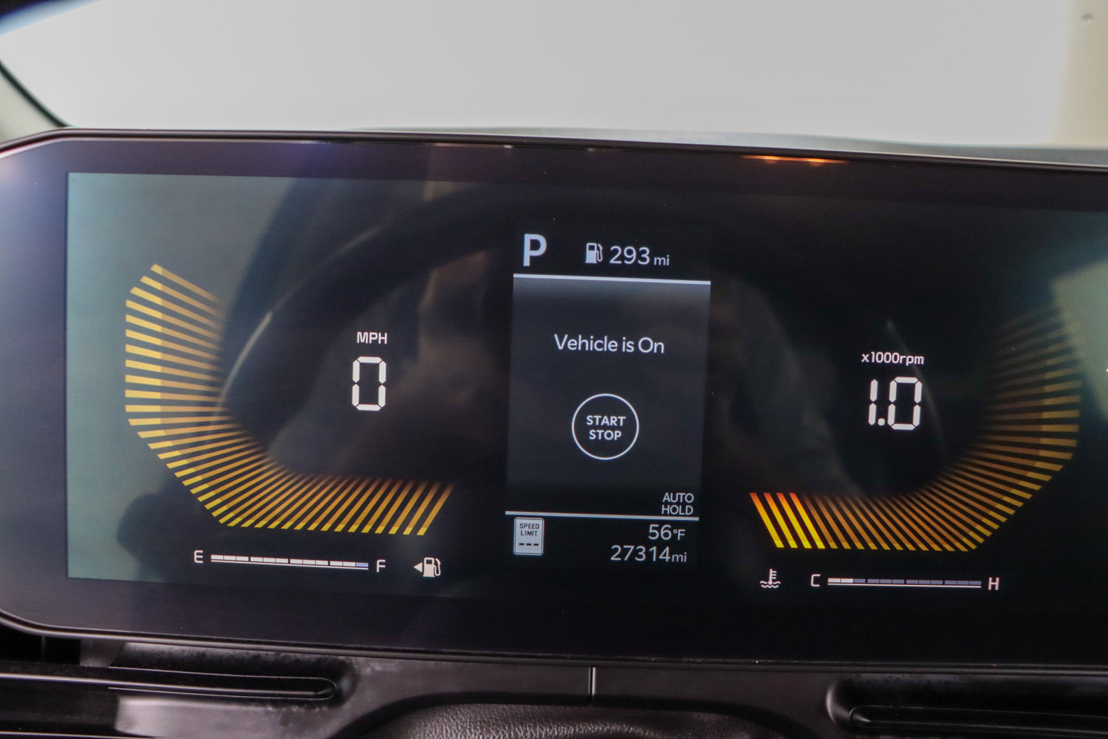 Used 2025 Kia Carnival image 15