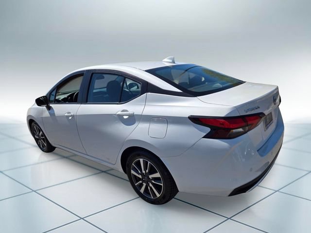 Used 2024 Nissan Versa SV FWD image 7