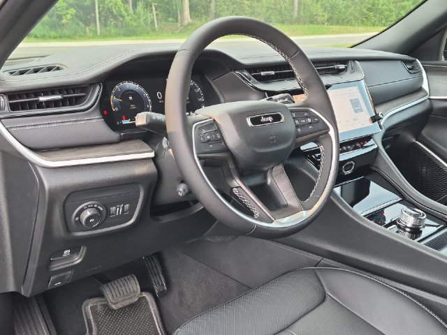 New 2026 Jeep Grand Cherokee Limited AWD/4WD image 29