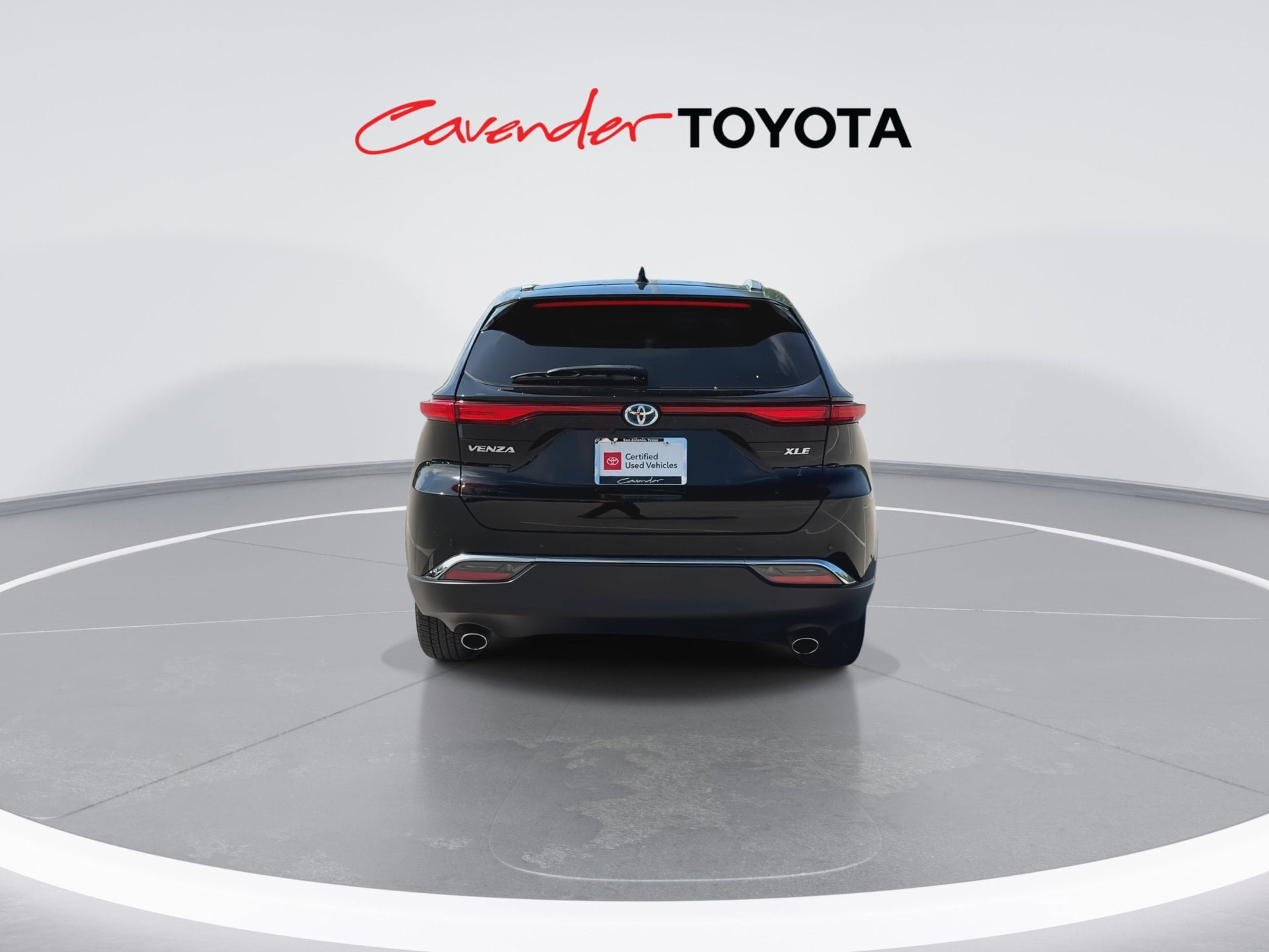 Certified 2023 Toyota Venza XLE AWD/4WD image 7