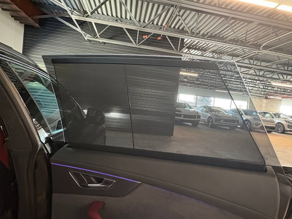 New 2027 Audi SQ8 Prestige AWD/4WD image 18