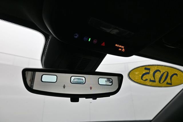 Used 2025 Chevrolet Equinox LT w/ Convenience Package II FWD image 46