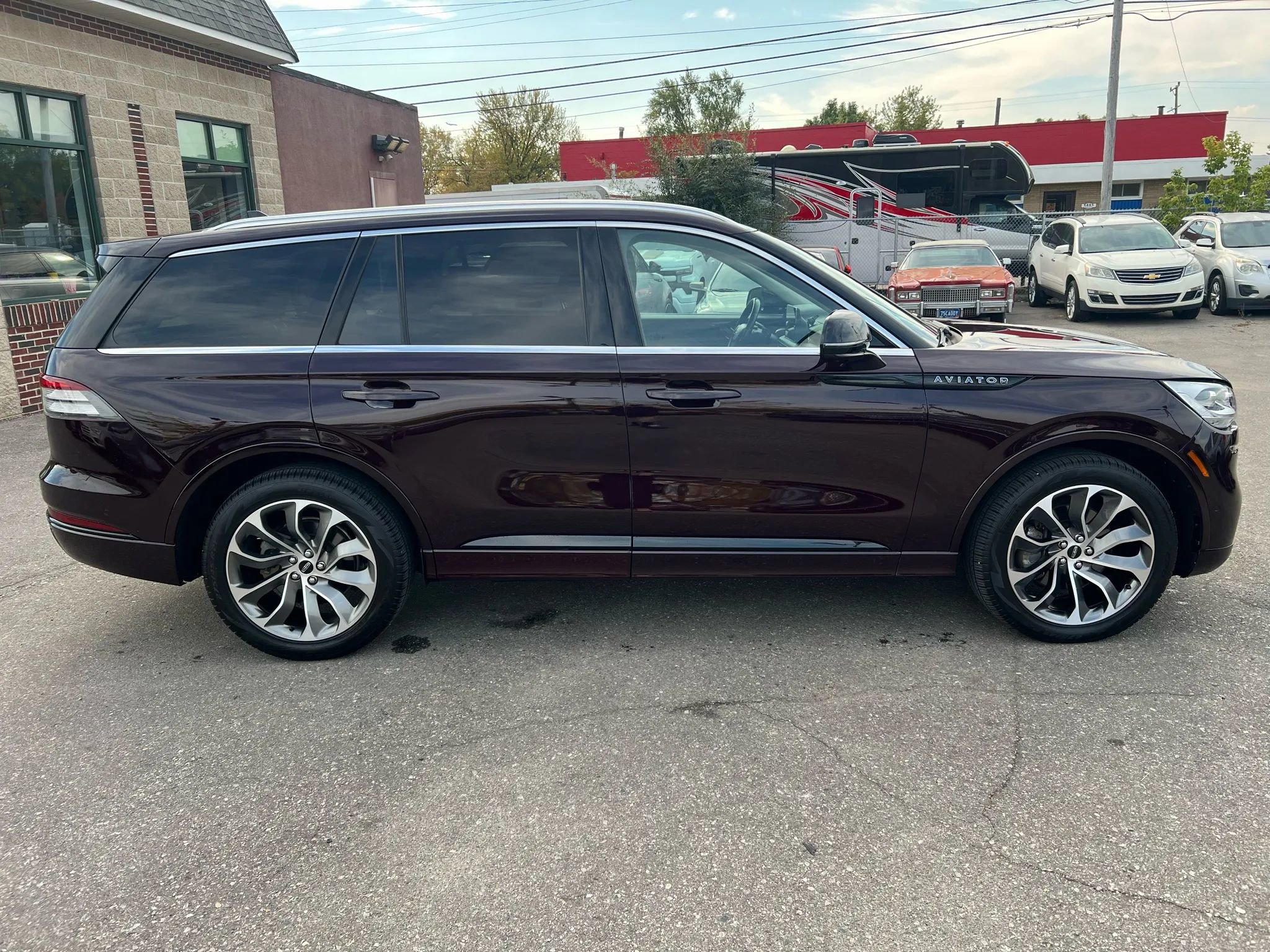 Used 2023 Lincoln Aviator Grand Touring w/ Equipment Group 301A image 6