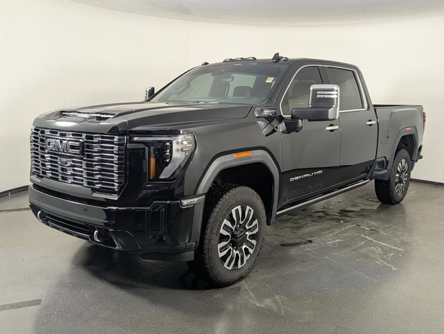 Used 2025 GMC Sierra 2500 Denali Ultimate image 4