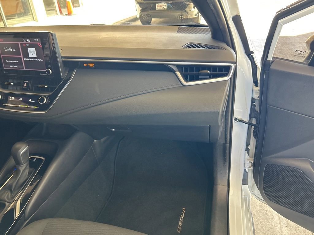 Used 2022 Toyota Corolla SE image 19