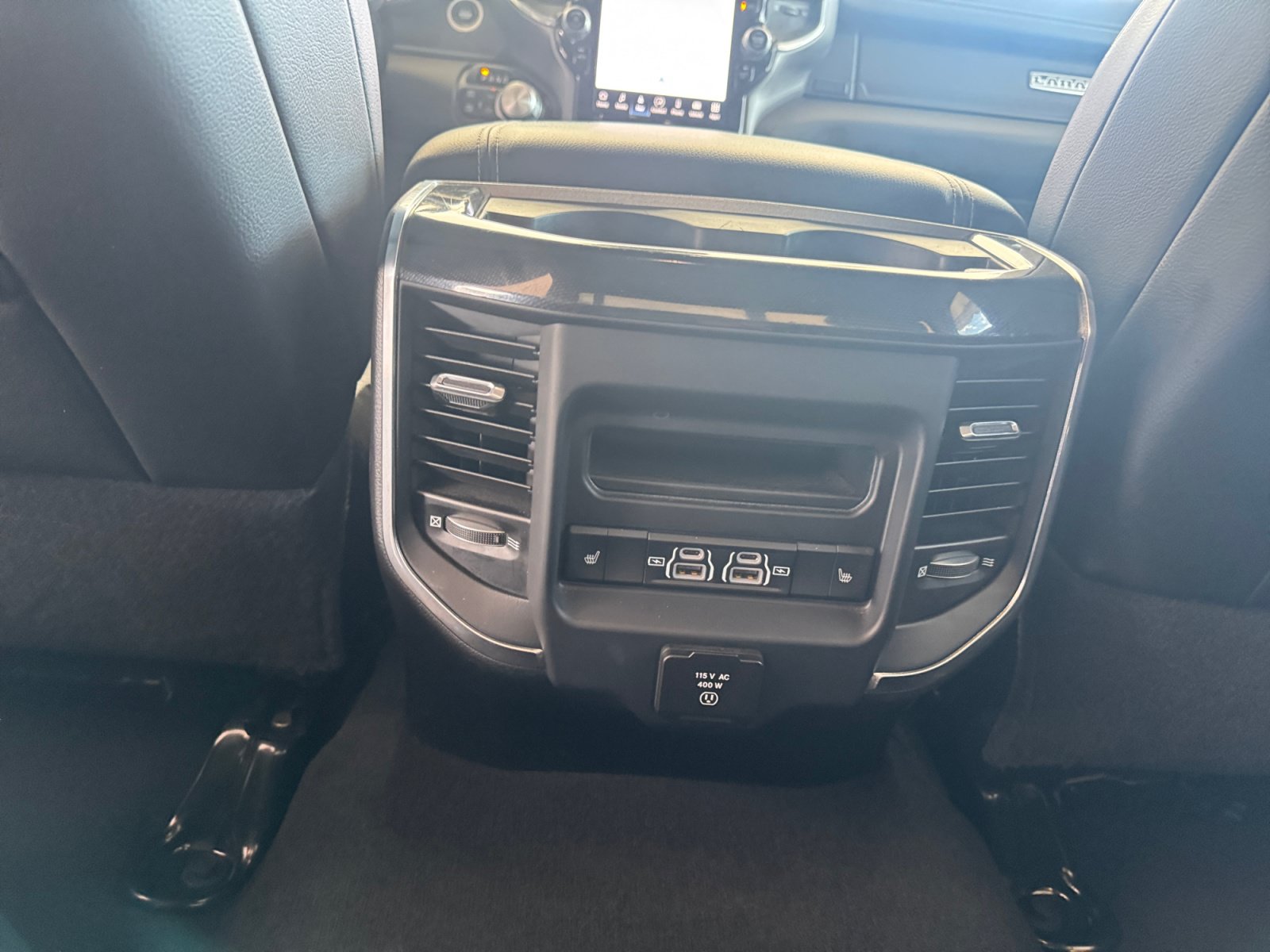 Used 2022 RAM 2500 Laramie AWD/4WD image 29