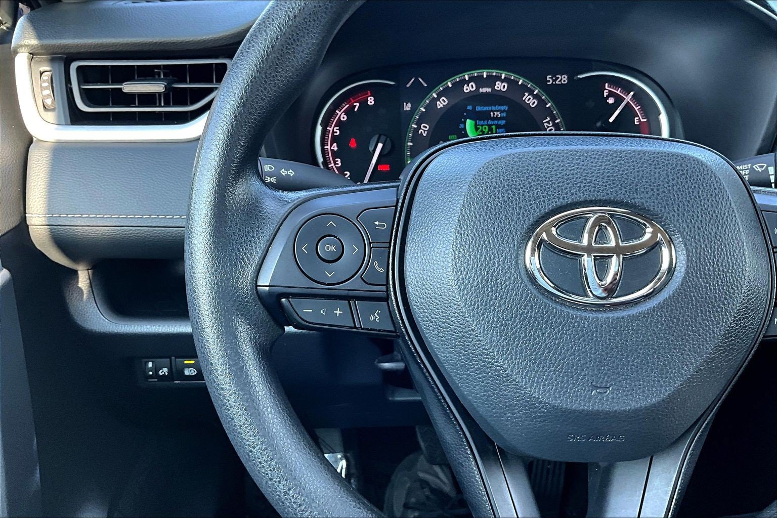 Used 2024 Toyota RAV4 XLE AWD/4WD image 19