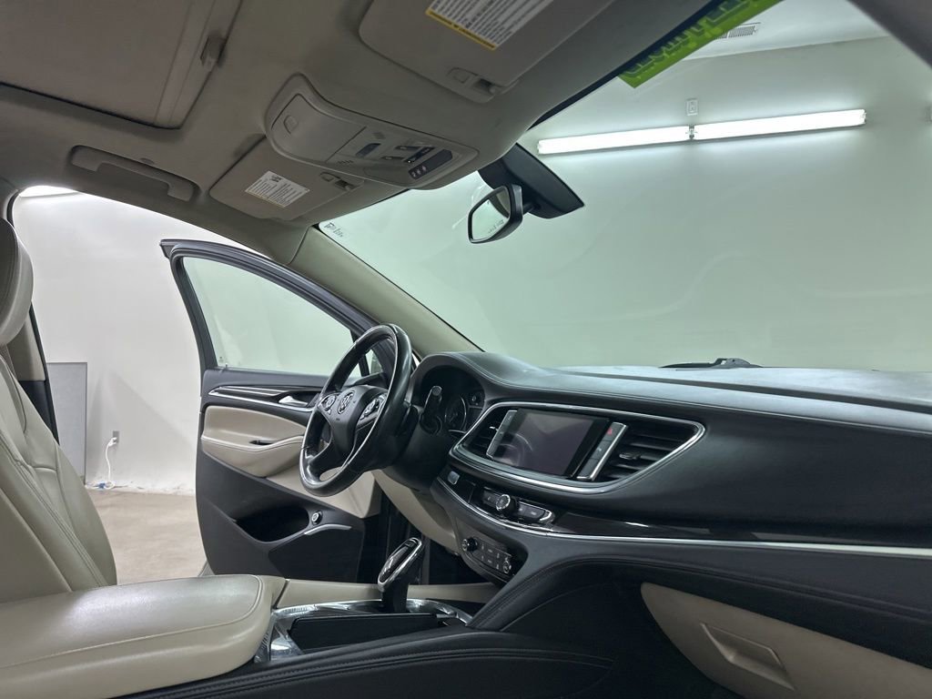 Used 2019 Buick Enclave Essence image 19