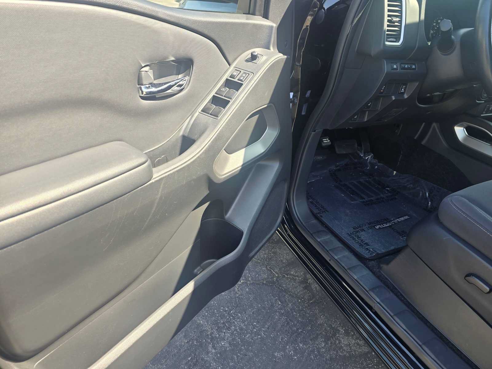 Used 2023 Nissan Frontier SV w/ SV Convenience Package RWD image 20