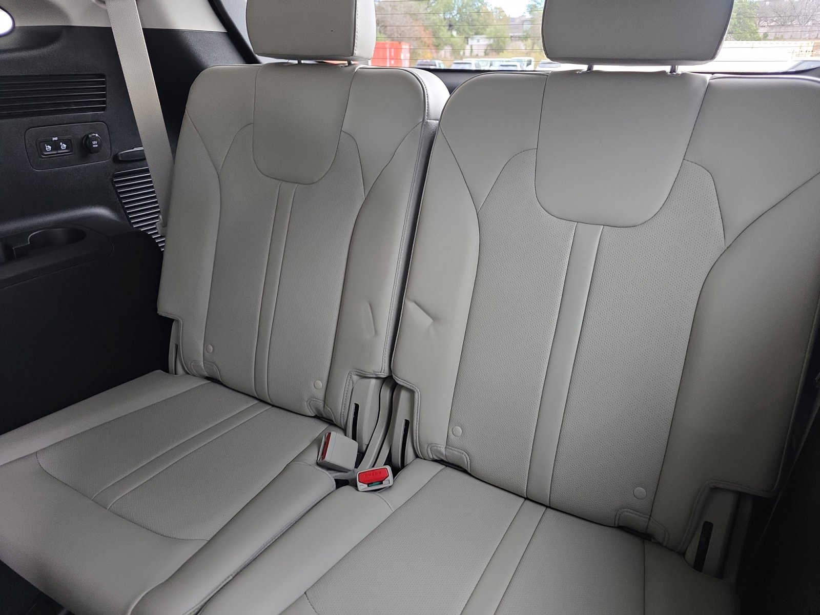 Certified 2023 Kia Sorento SX image 21