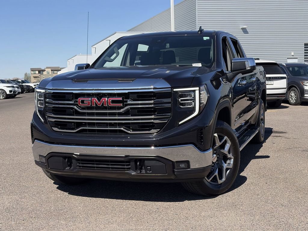 Used 2025 GMC Sierra 1500 SLT w/ SLT Premium Package image 4