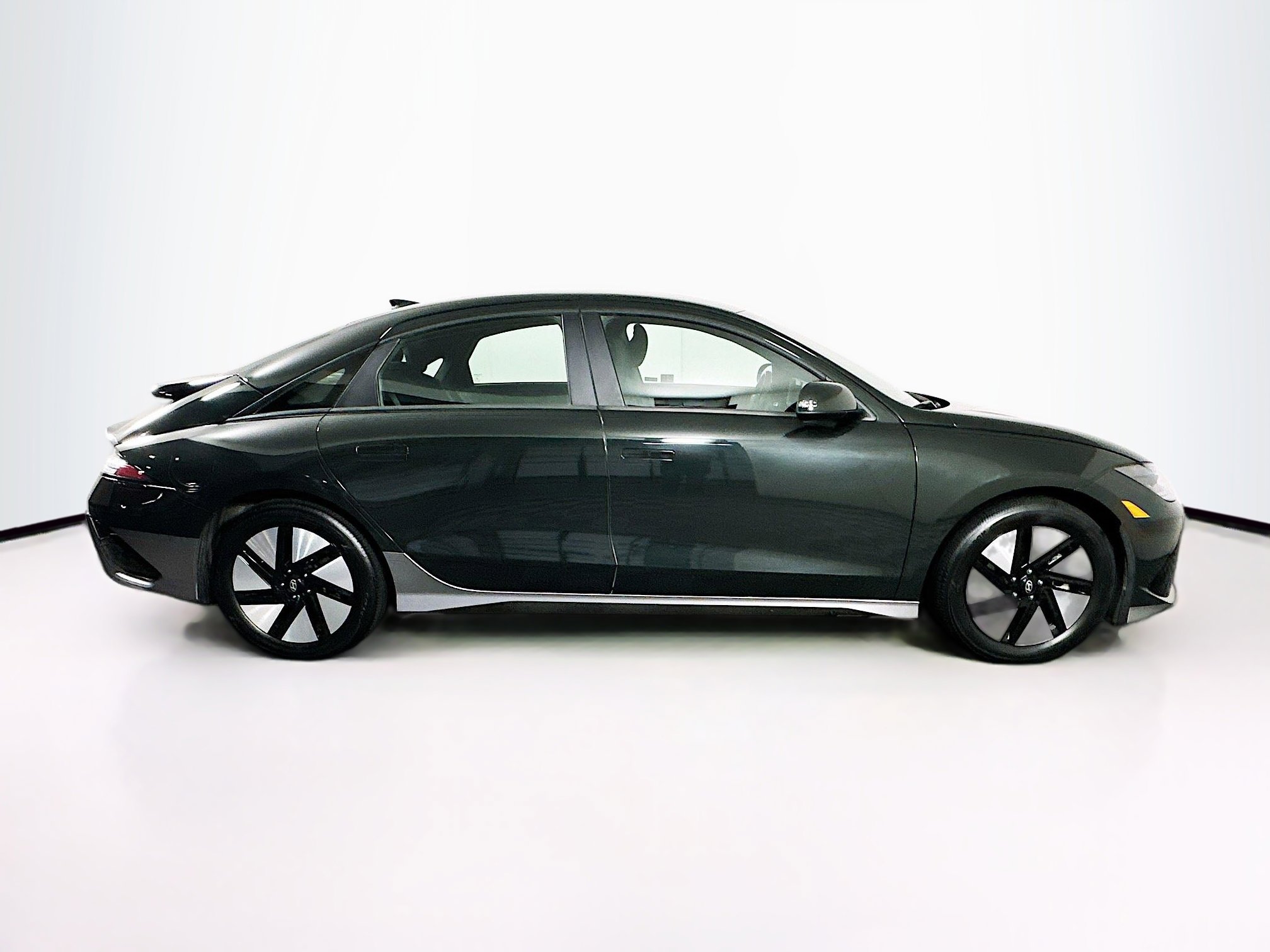 Used 2024 Hyundai Ioniq 6 SE image 10