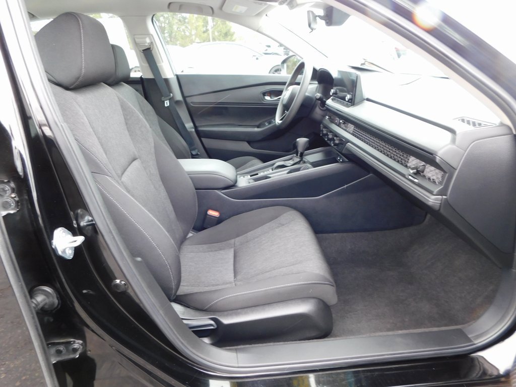 Used 2023 Honda Accord EX image 18