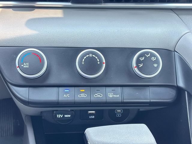 Certified 2024 Hyundai Elantra SE FWD image 22