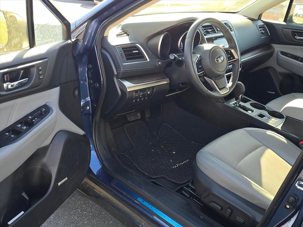 Used 2019 Subaru Outback 2.5i Limited image 5