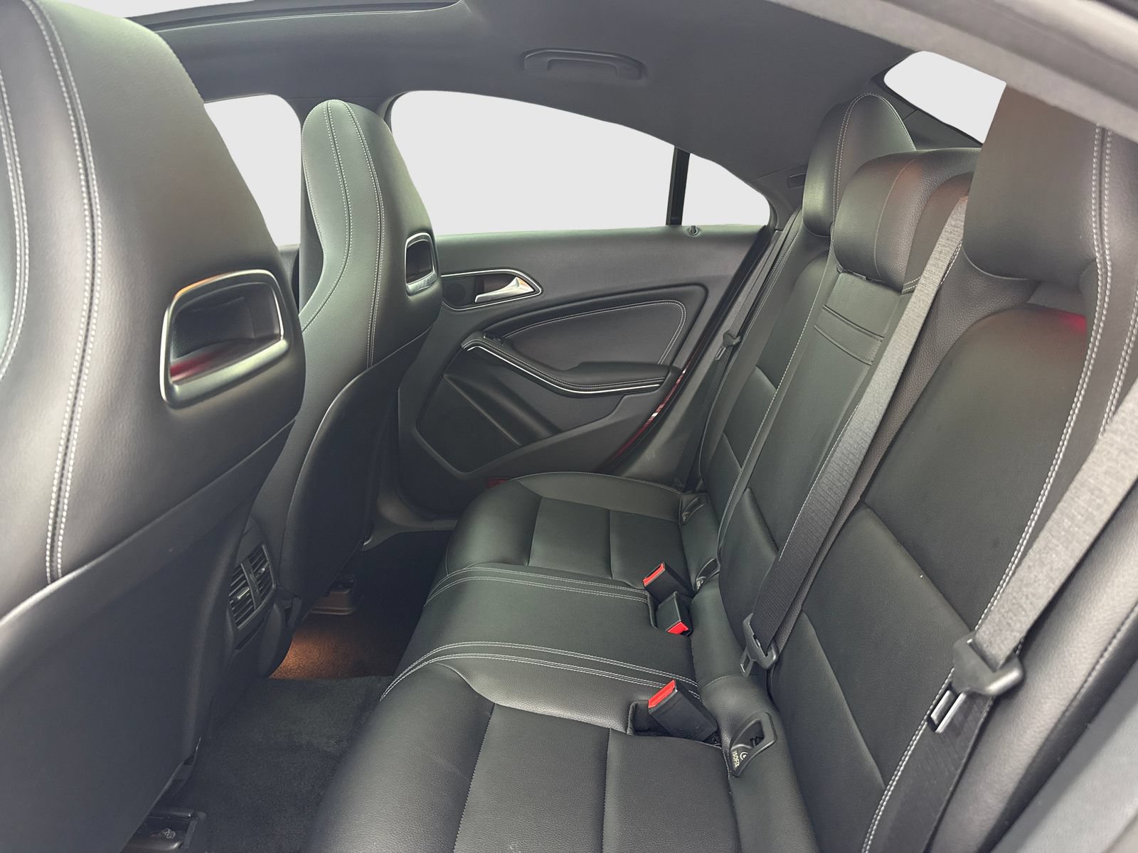 Used 2019 Mercedes-Benz CLA 250 image 37