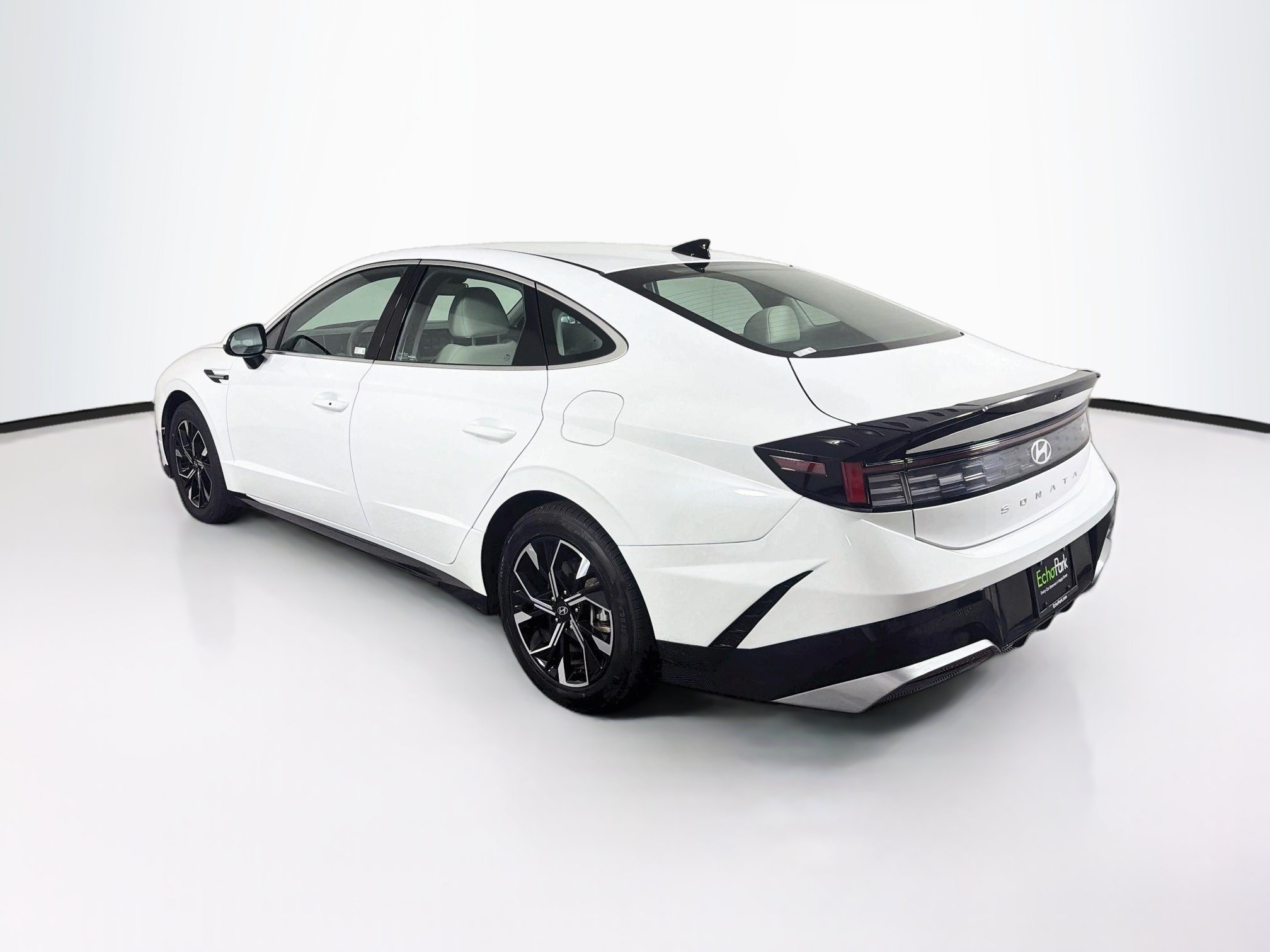 Used 2025 Hyundai Sonata SEL FWD image 5