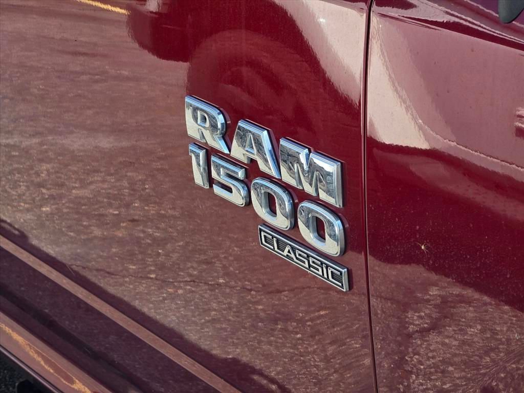 Used 2021 RAM 1500 Classic SLT AWD/4WD image 12