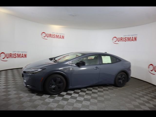 Used 2024 Toyota Prius LE FWD image 7