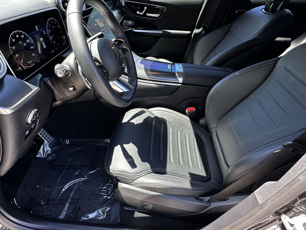 Certified 2025 Mercedes-Benz GLC 300 image 10