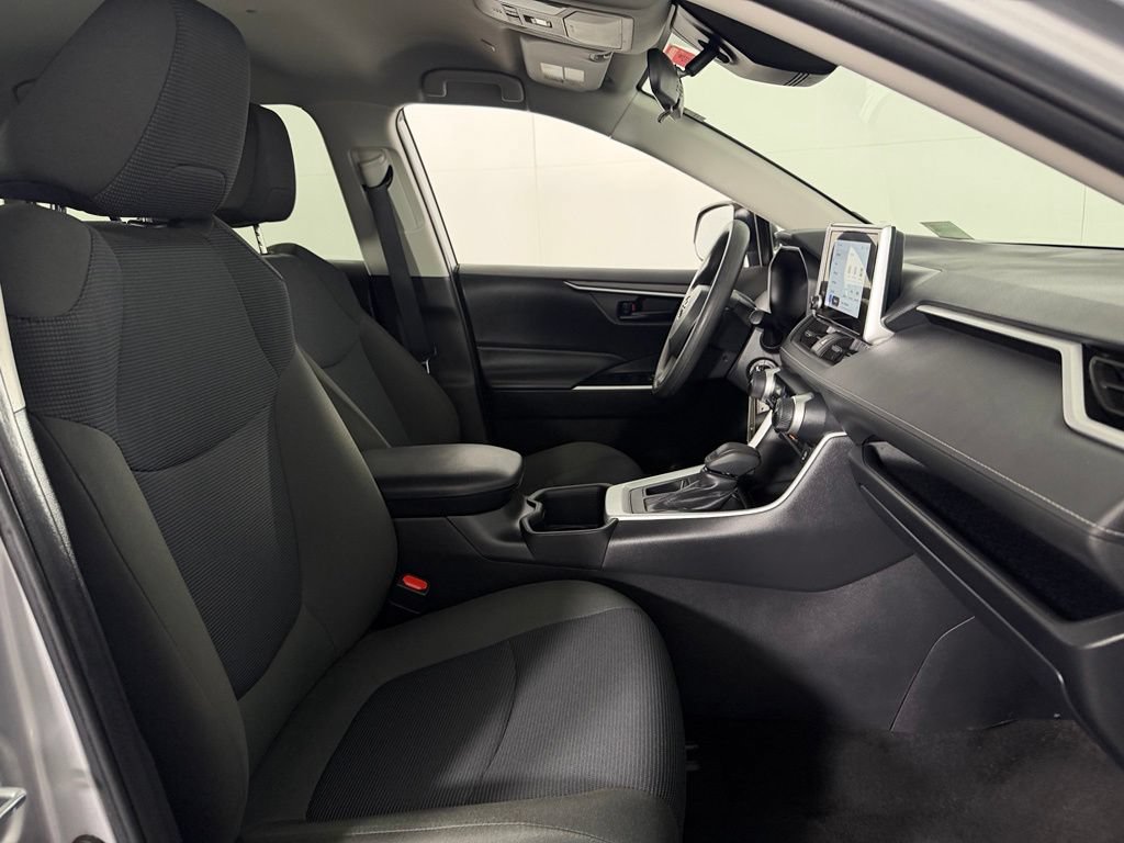 Used 2025 Toyota RAV4 LE FWD image 27