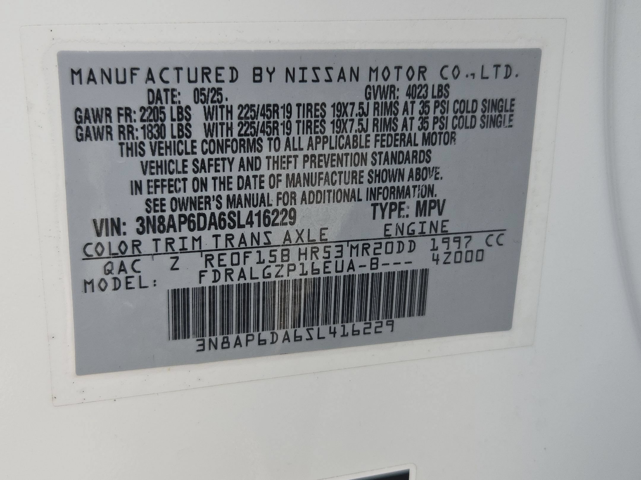 Certified 2025 Nissan Kicks SR FWD image 32