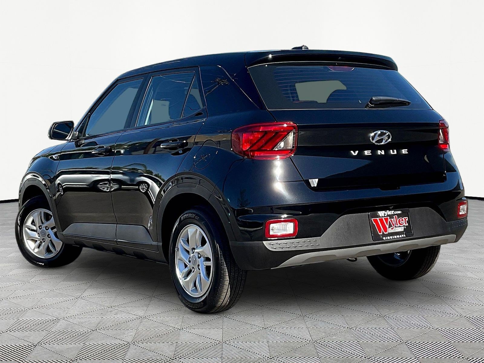 New 2026 Hyundai Venue SE FWD image 4