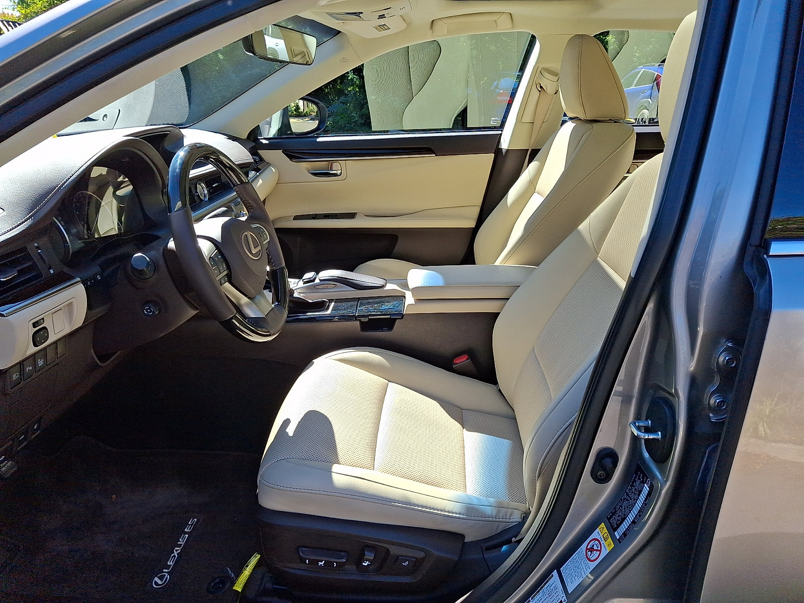 Used 2018 Lexus ES 350 w/ Navigation System Package FWD image 14