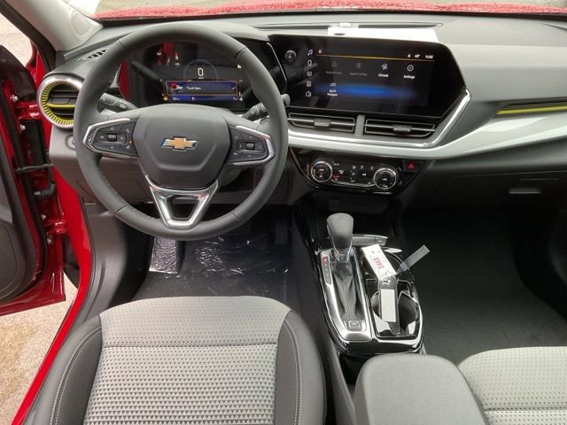 New 2026 Chevrolet Trax LT w/ Driver Confidence Package image 15