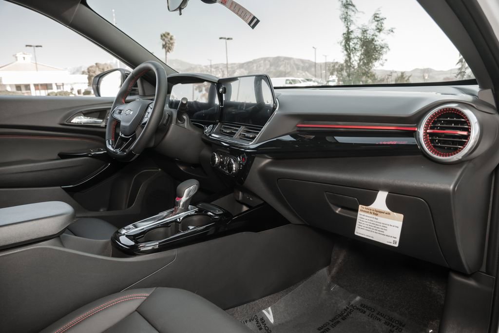 New 2026 Chevrolet Trax RS w/ Driver Confidence Package FWD image 36