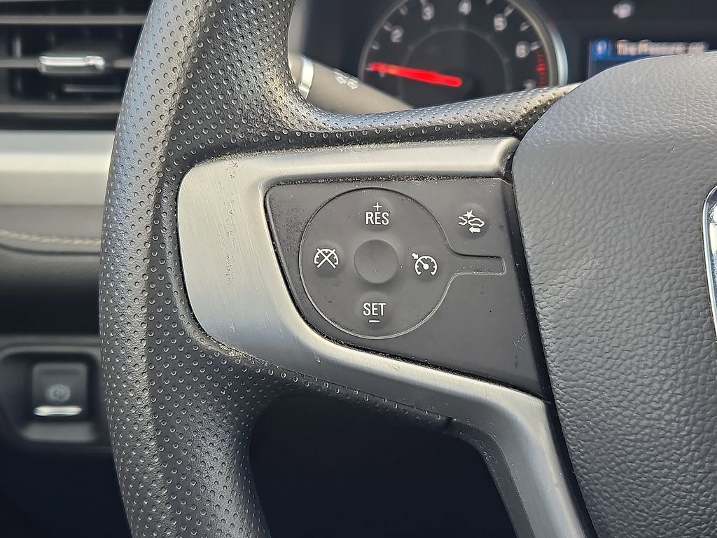 Used 2023 GMC Acadia SLE image 27