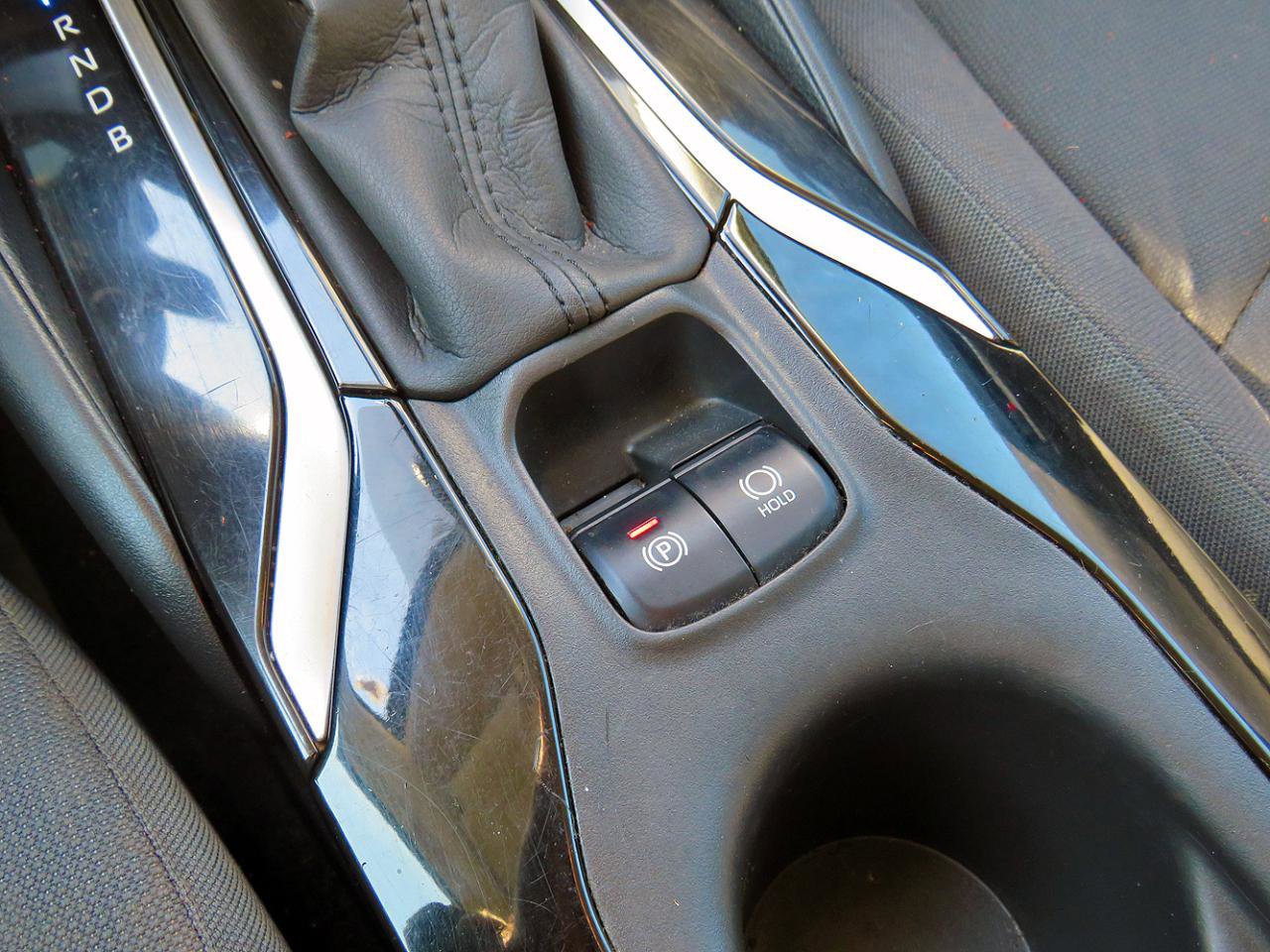 Used 2020 Toyota Corolla LE FWD image 30