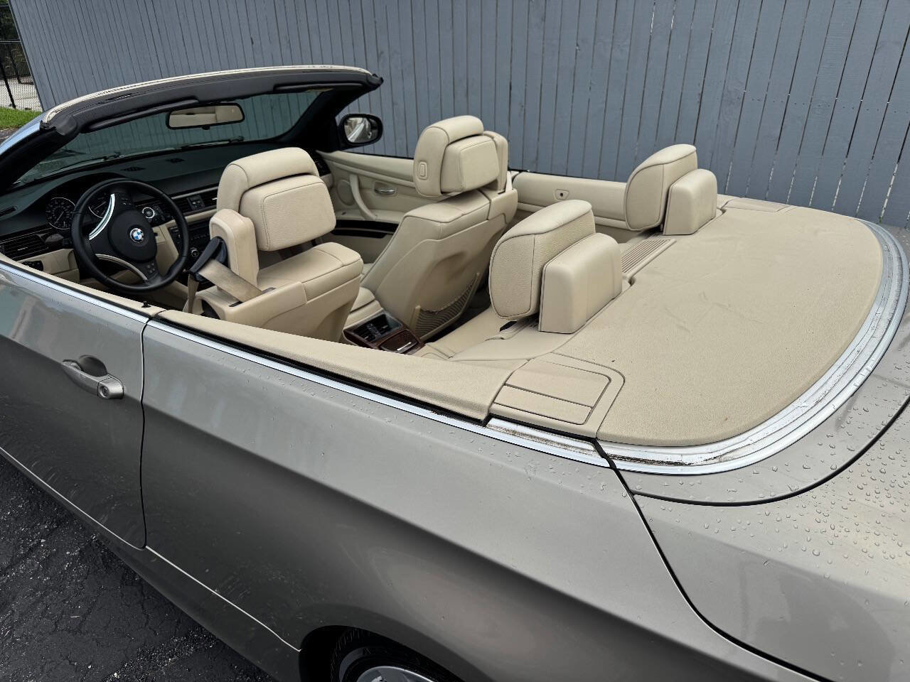 Used 2011 BMW 328i Convertible image 11