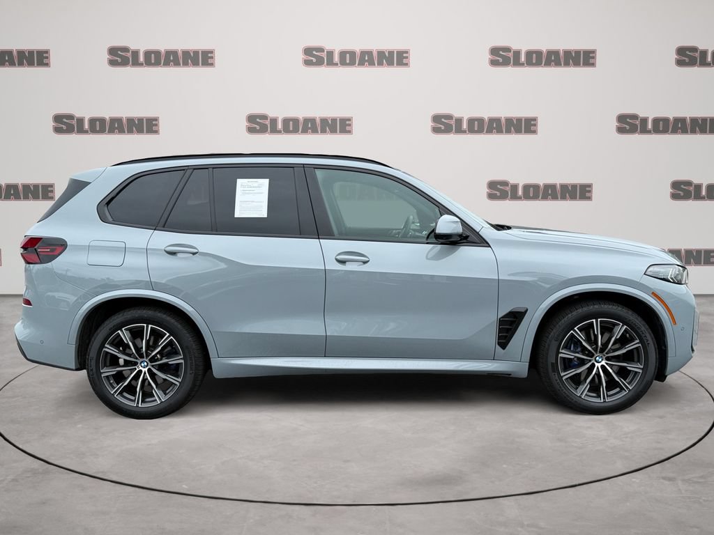 Used 2024 BMW X5 xDrive40i w/ M Sport Package AWD/4WD image 6