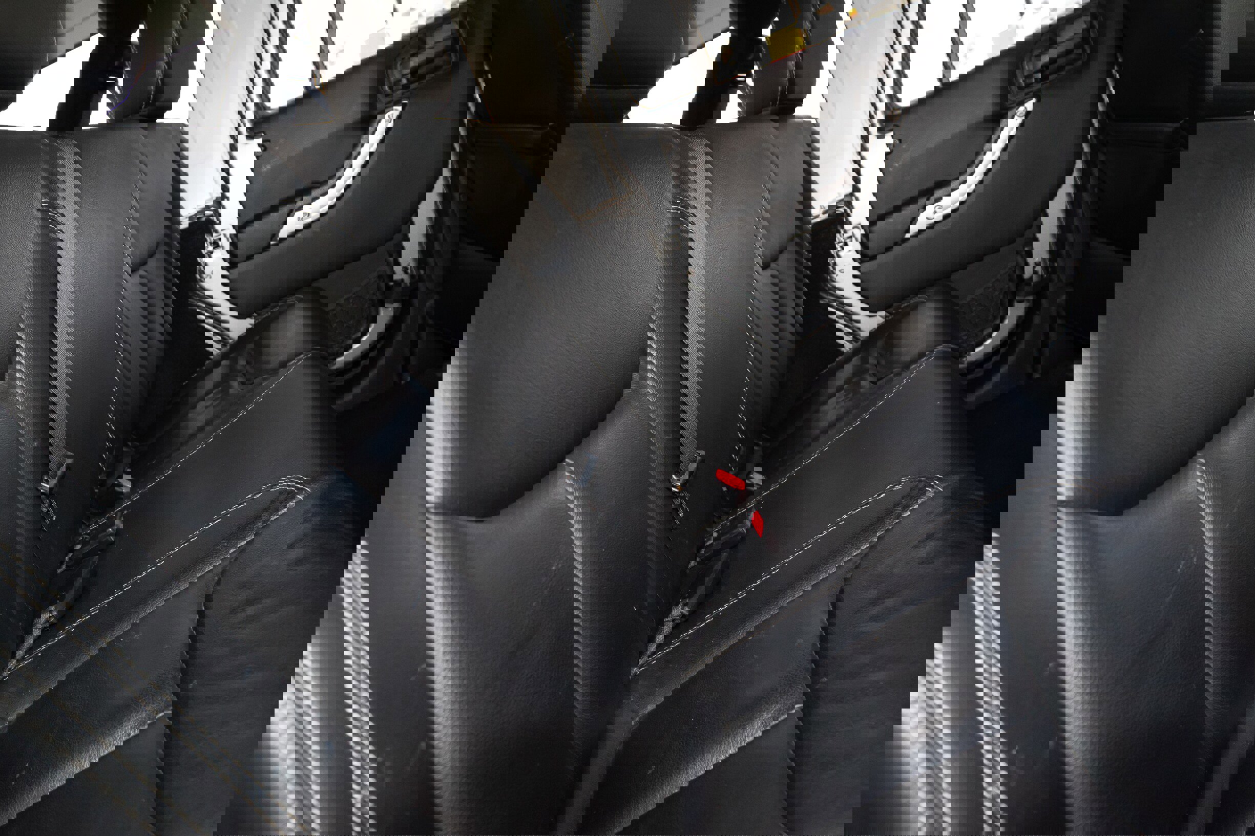 Used 2014 Jeep Wrangler Unlimited Sahara w/ Connectivity Group image 15