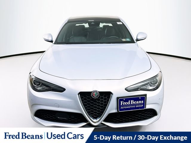 Used 2023 Alfa Romeo Giulia Ti image 2